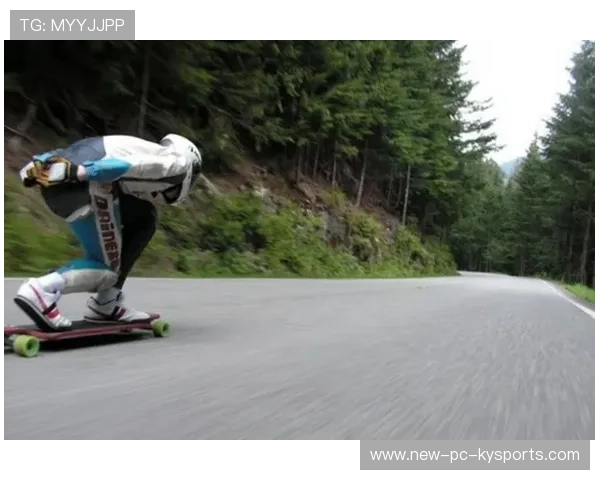 _极限滑板竞速：城市街头的速度狂欢_，极限滑板车百科